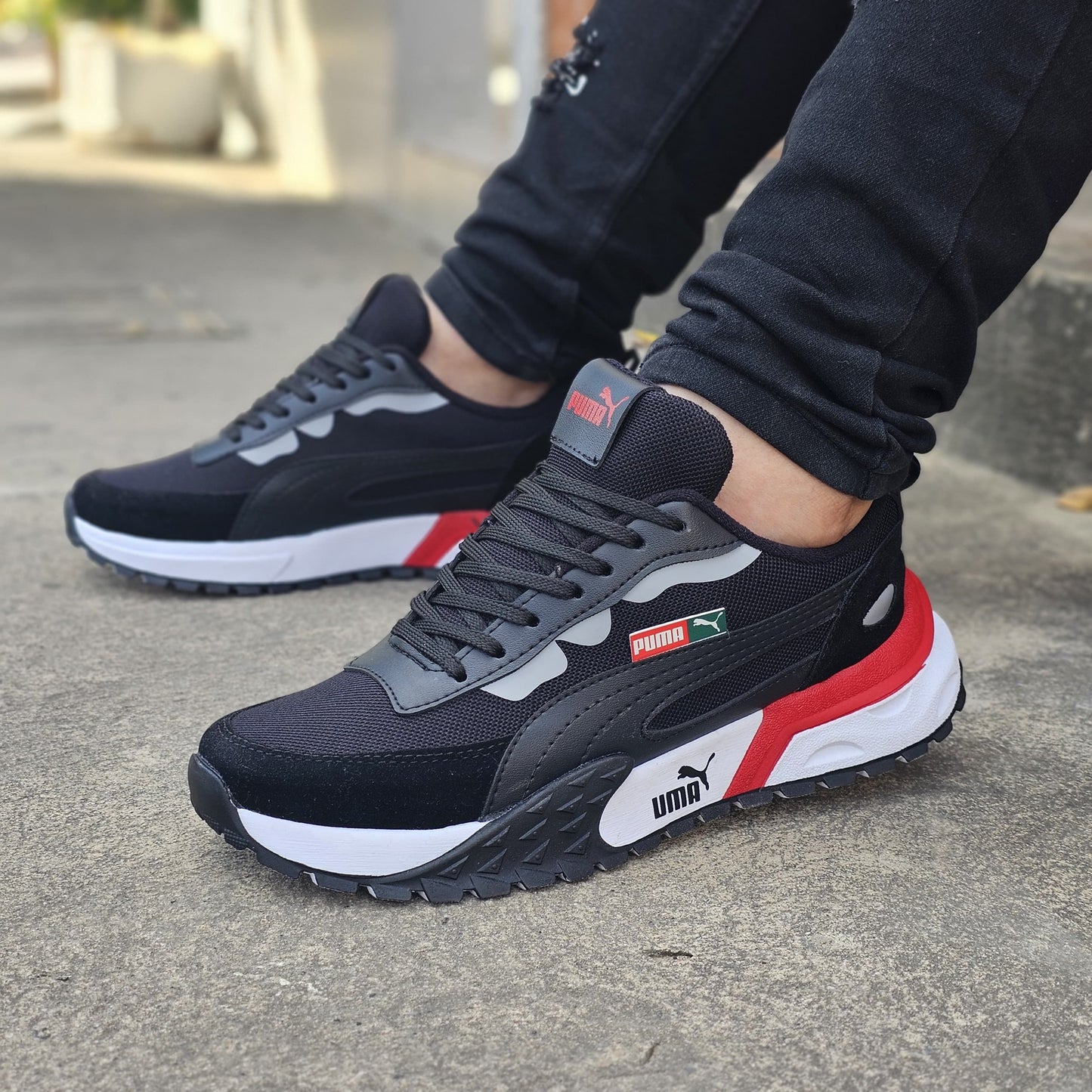 Deportivo Puma + 3 Pares Medias gratis