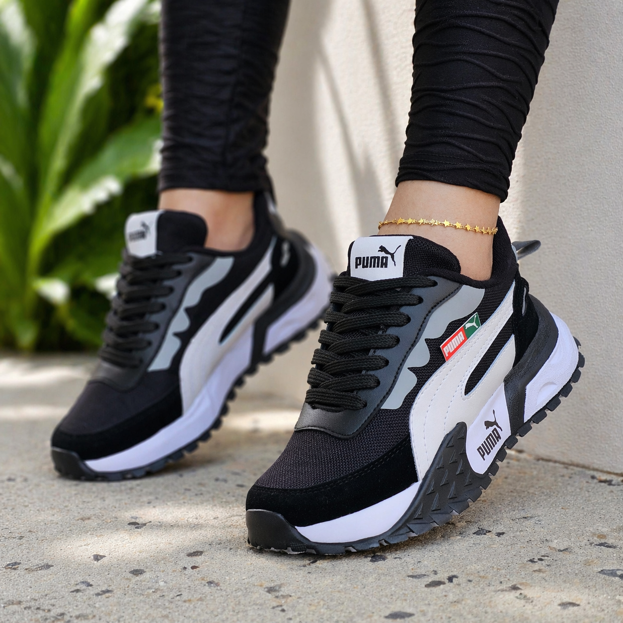 Deportivo Puma Dama + Regalo de 3 pares de Medias