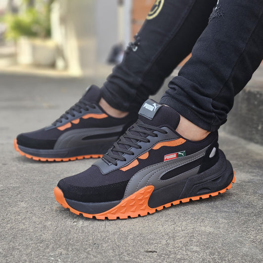 Deportivo Puma + 3 Pares Medias gratis