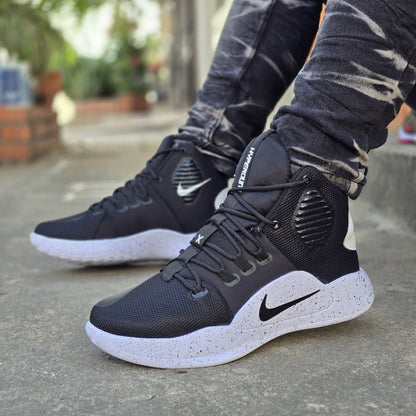 BOTA NIKE COURTSIDE 23
