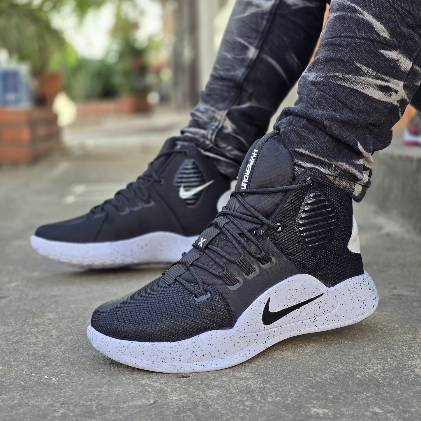 BOTA NIKE COURTSIDE 23